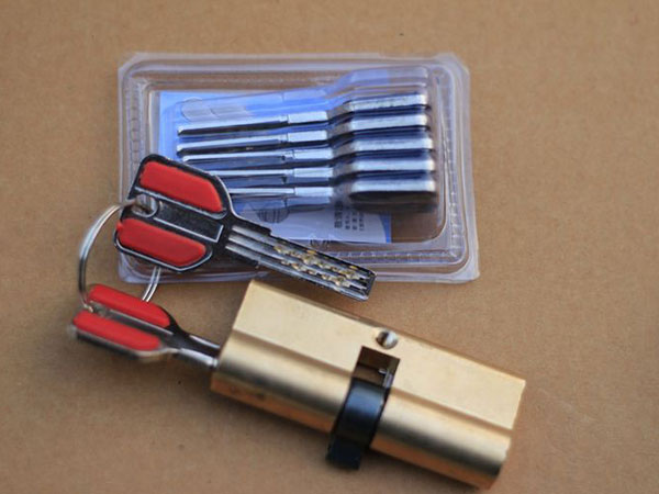 武穴24小时上门开锁公司